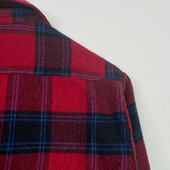 Fieldmaster Men’s Vintage Red Plaid Flannel Button Up Shirt Size M - Picture 6 of 6